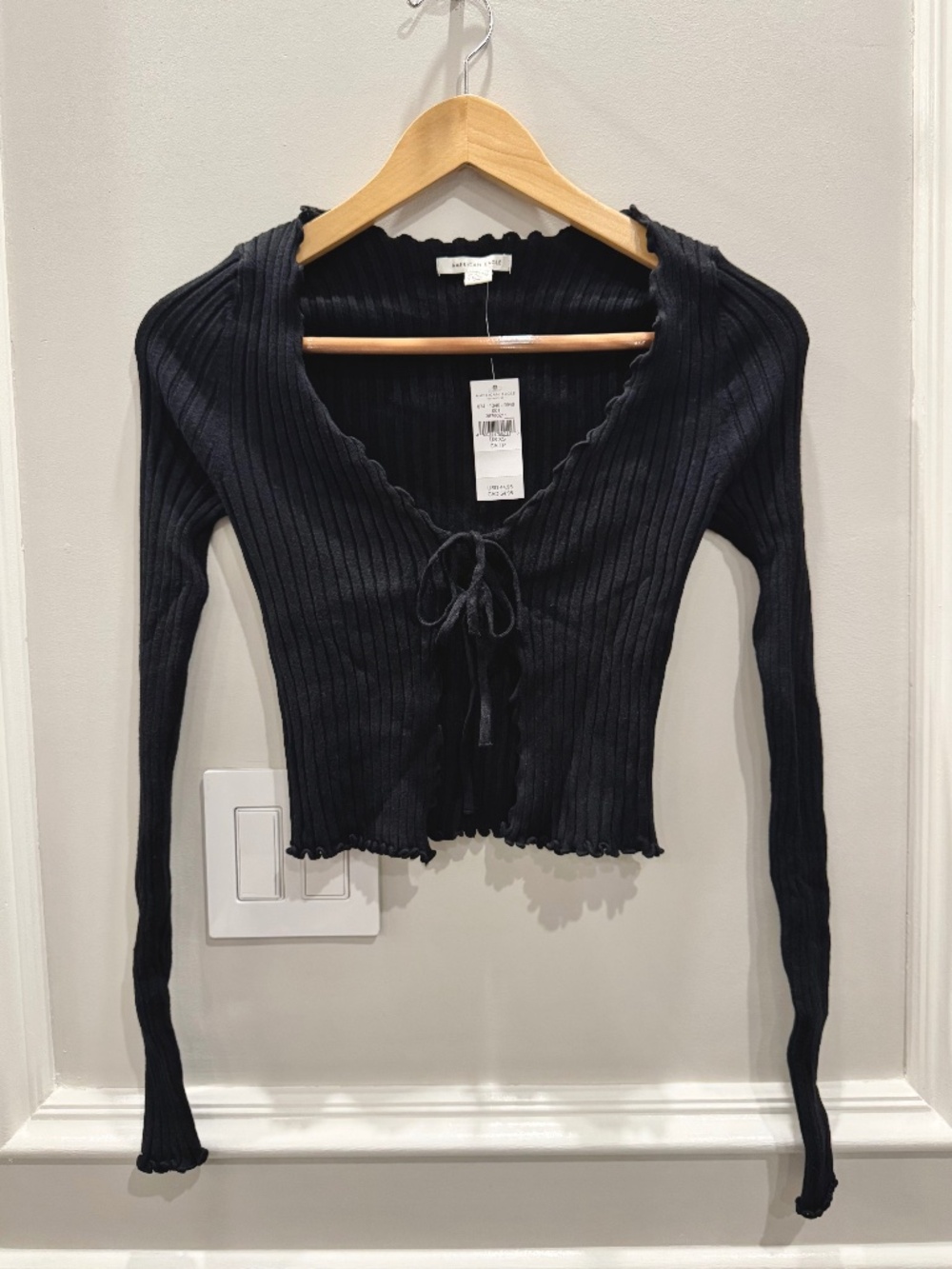 NWT American Eagle Black Ribbed Tie Front Cardigan Lettuce Edge Top Knit XS